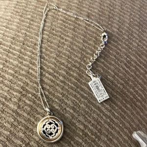 Brighton Intrigue Set